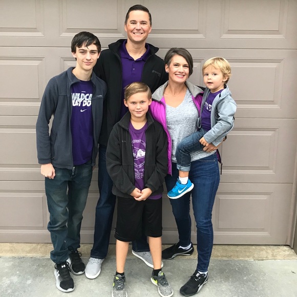 Meet your Posher - Picture 4 of 5